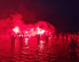 Zdjęcie aktualności W Wąsoszu Święto Niepodległości świętowały morsy z regionu