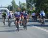 Zdjęcie aktualności Ponad 400 zawodniczek i zawodników stanęło na starcie szóstej edycji  ogólnopolskiego wyścigu kolarskiego Enea Pałuki Tour